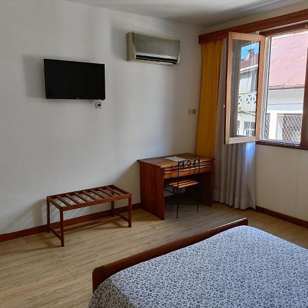 אנטננריבו Aina Hotel מראה חיצוני תמונה